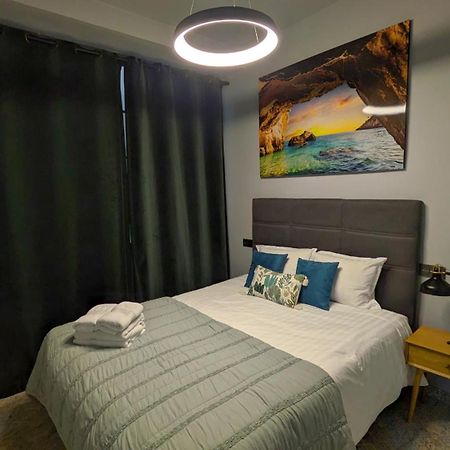 Alma De Malaga 2Br Stay With Art History & Comfort In The Heart Of The City 马拉加 外观 照片