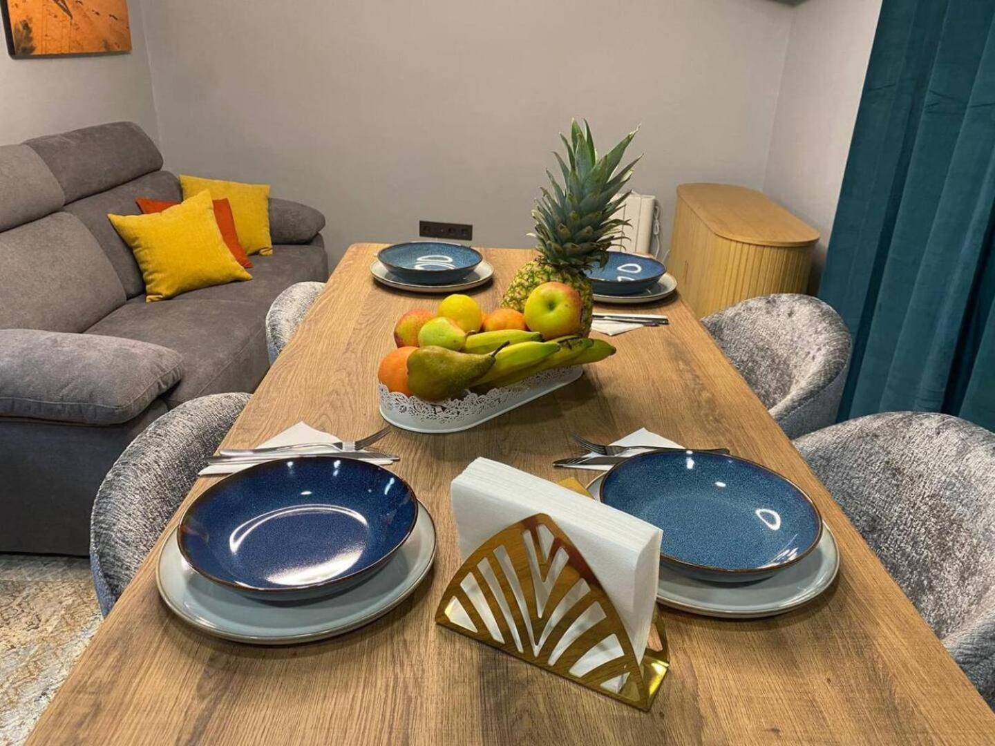Alma De Malaga 2Br Stay With Art History & Comfort In The Heart Of The City 马拉加 外观 照片