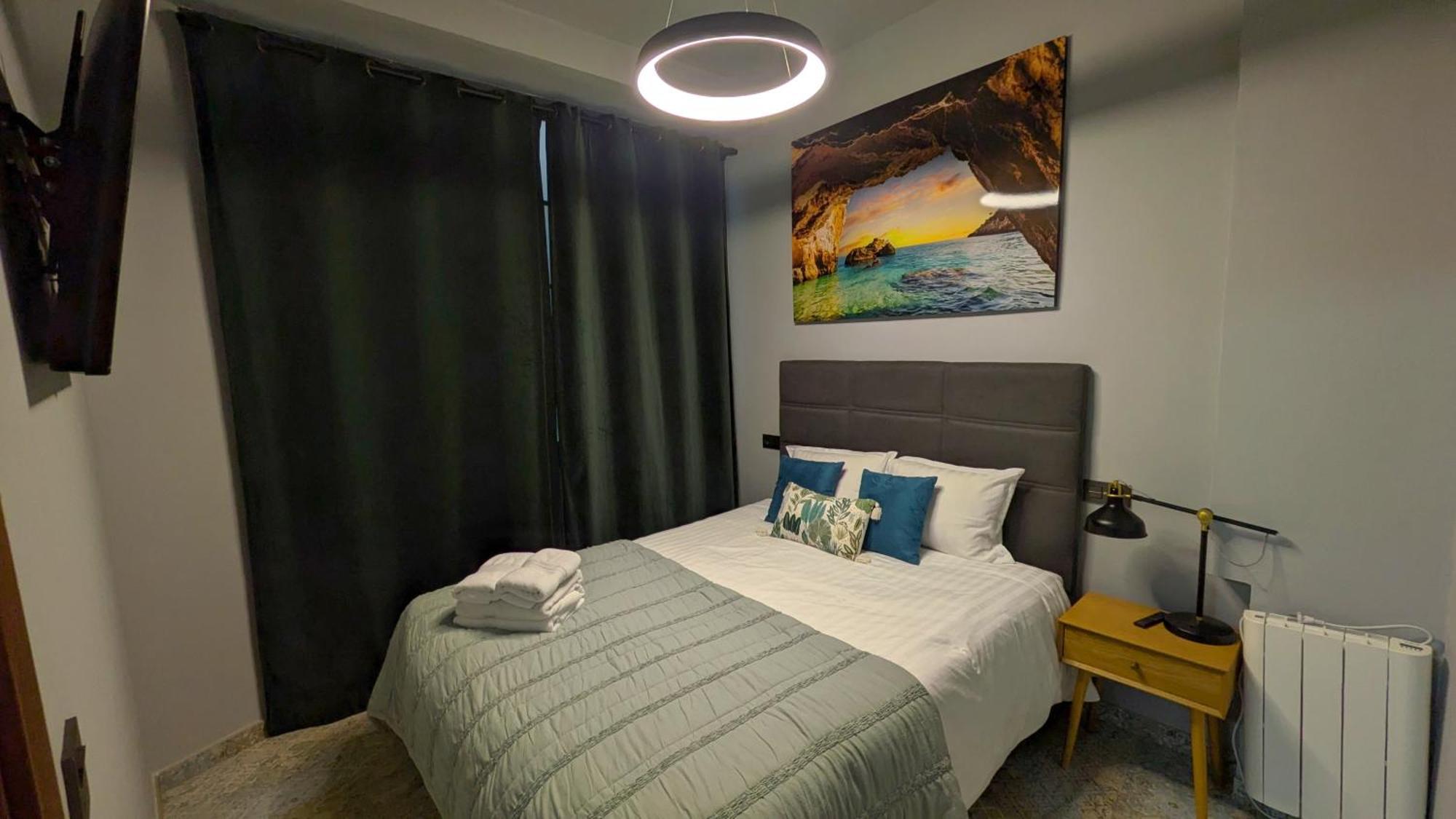 Alma De Malaga 2Br Stay With Art History & Comfort In The Heart Of The City 马拉加 外观 照片