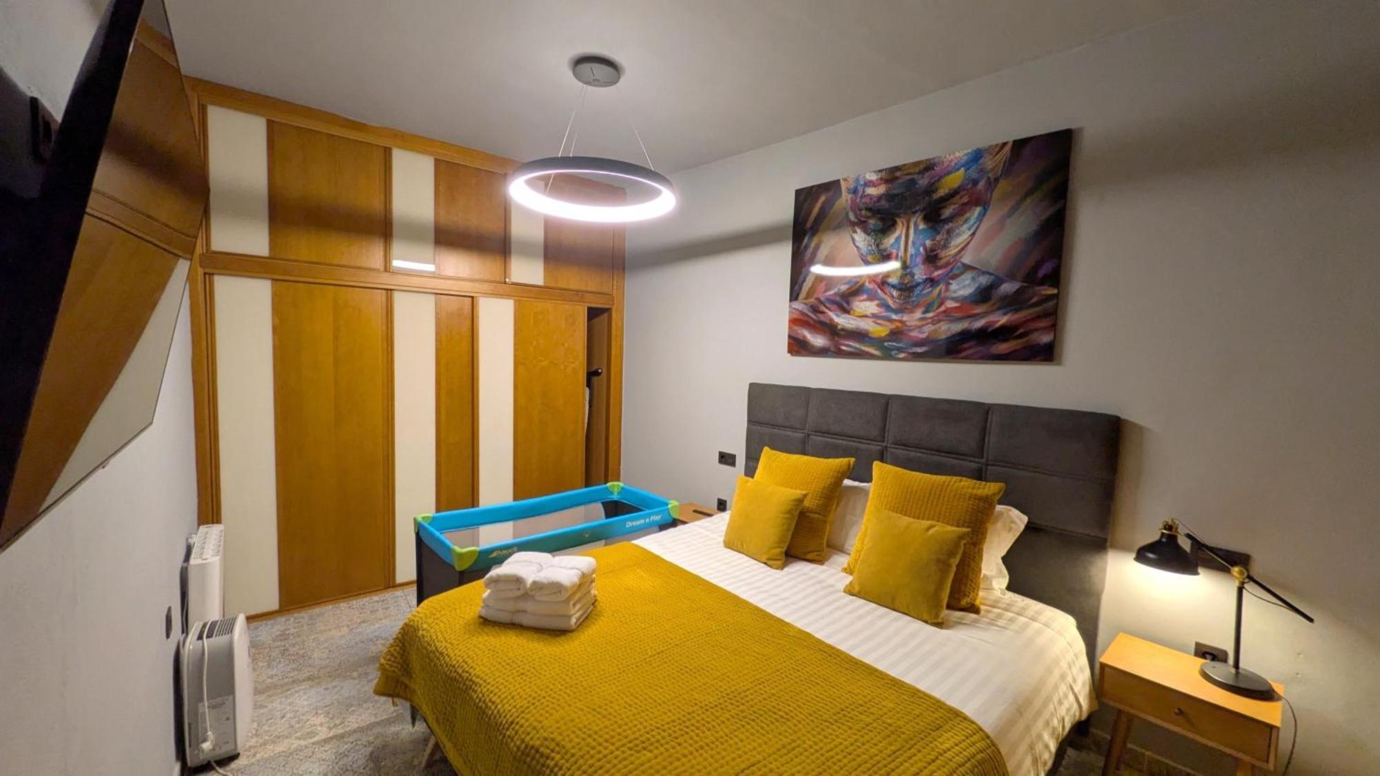 Alma De Malaga 2Br Stay With Art History & Comfort In The Heart Of The City 马拉加 外观 照片