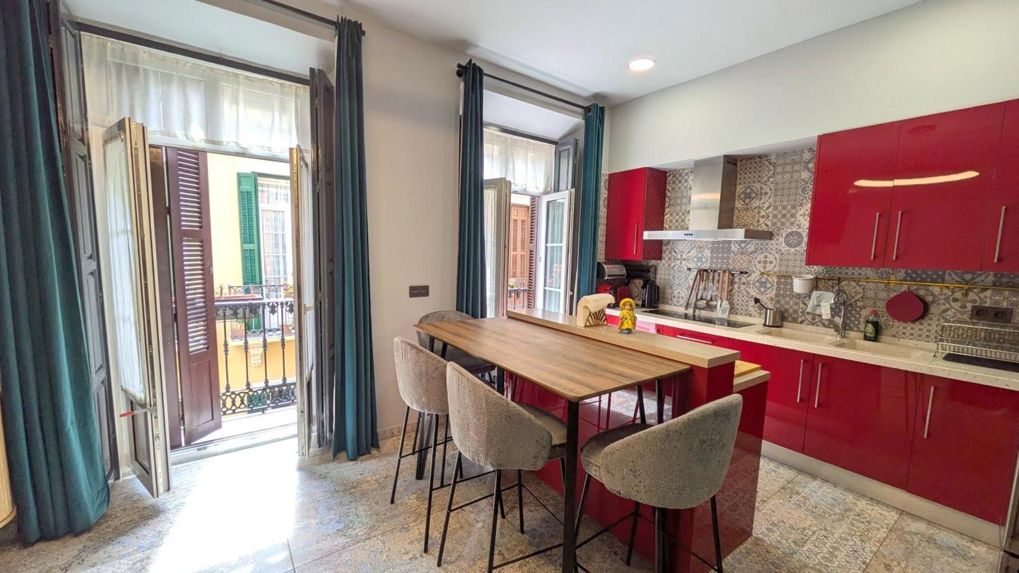 Alma De Malaga 2Br Stay With Art History & Comfort In The Heart Of The City 马拉加 外观 照片