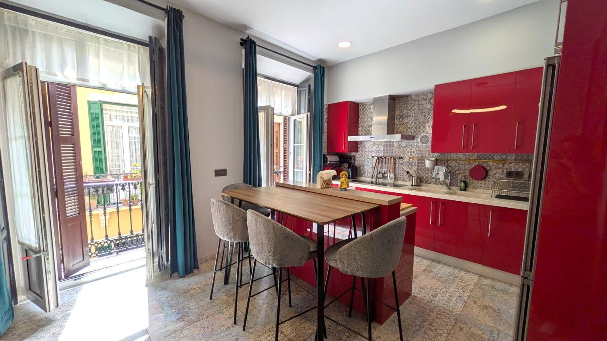 Alma De Malaga 2Br Stay With Art History & Comfort In The Heart Of The City 马拉加 外观 照片